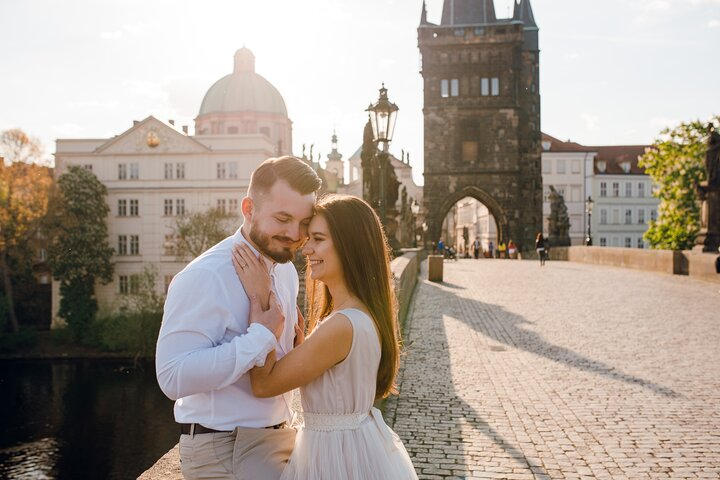 Professional photoshoot at Charles Bridge Prague - Photo 1 of 8
